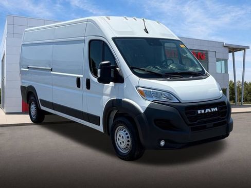 Used 2025 RAM ProMaster 2500 w/ Convenience Group FWD image 1
