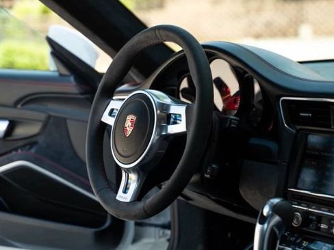 Used 2015 Porsche 911 GT3 RWD image 31