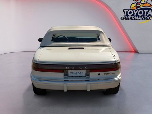Used 1990 Buick Reatta Convertible image 6