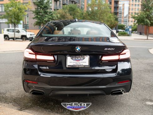 Used 2022 BMW 540i w/ M Sport Package image 6