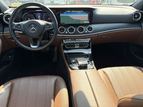 Used 2017 Mercedes-Benz E 300 image 23
