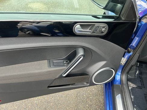 Used 2013 Volkswagen Beetle Turbo Fender image 17