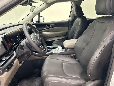 New 2026 Kia Carnival image 9