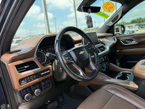 Used 2021 Chevrolet Suburban High Country w/ Premium Package AWD/4WD image 10