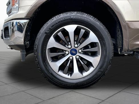 Used 2018 Ford F150 Lariat AWD/4WD image 10
