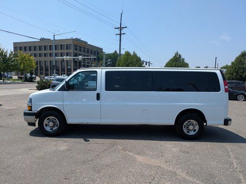 Used 2019 Chevrolet Express 3500 LT w/ LT Preferred Equipment Group RWD image 9