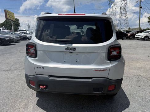 Used 2016 Jeep Renegade Trailhawk AWD/4WD image 6