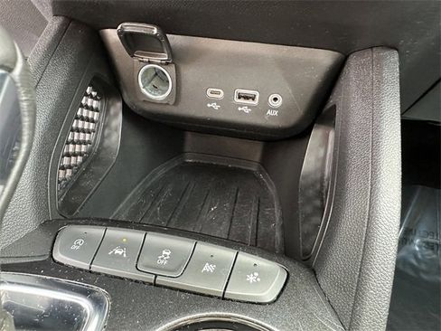 Used 2022 Chevrolet TrailBlazer ACTIV w/ Sun and Liftgate Package image 23