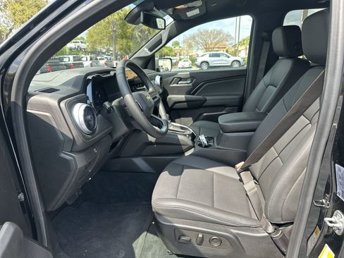 Used 2024 Chevrolet Colorado LT w/ LT Convenience Package III image 16