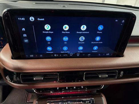 Certified 2025 Lincoln Aviator Reserve w/ Illumination Package AWD/4WD image 9