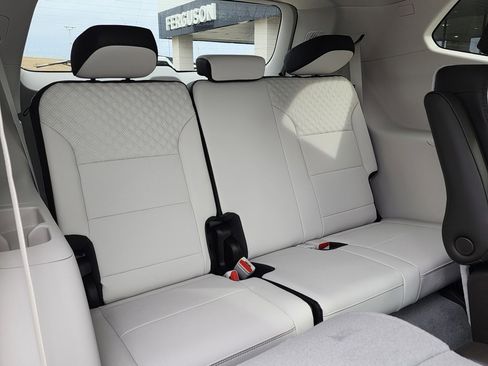 New 2026 GMC Acadia Denali w/ Super Cruise Package image 51