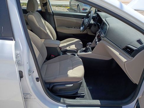 Used 2020 Hyundai Elantra Value Edition FWD image 20