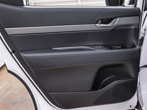 Certified 2025 Hyundai Palisade SEL FWD image 27