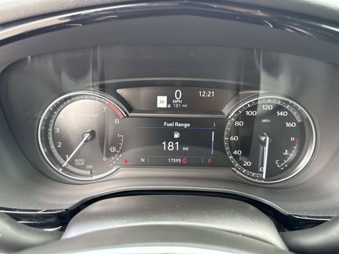 Certified 2025 Cadillac XT5 Premium Luxury image 31