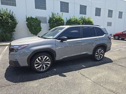 Used 2025 Subaru Forester Touring AWD/4WD image 56