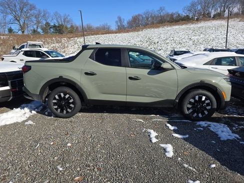 New 2026 Hyundai Santa Cruz SE AWD/4WD image 2