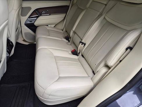 Used 2024 Land Rover Range Rover SE AWD/4WD image 15