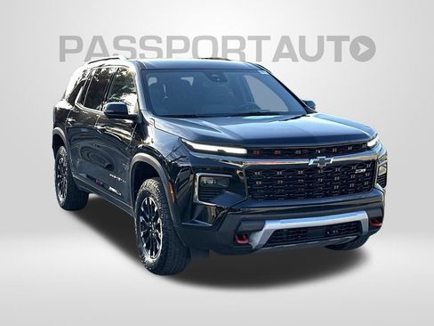 Used 2024 Chevrolet Traverse Z71 AWD/4WD image 6