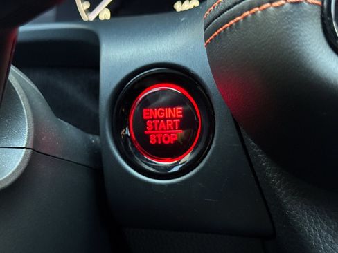 Used 2025 Honda HR-V Sport image 17
