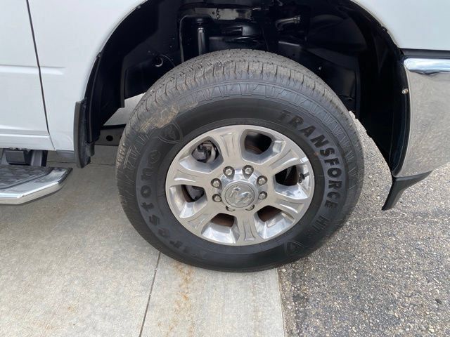 Used 2025 RAM 2500 Big Horn AWD/4WD image 15