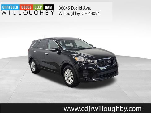 Used 2020 Kia Sorento LX FWD image 3