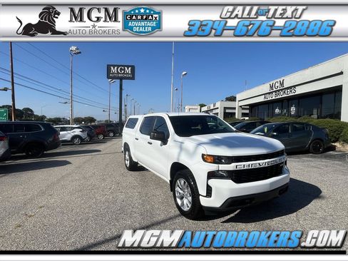 Used 2022 Chevrolet Silverado 1500 Custom w/ Safety Confidence Package RWD image 1