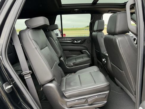 Used 2022 GMC Yukon Denali w/ Max Trailering Package AWD/4WD image 33