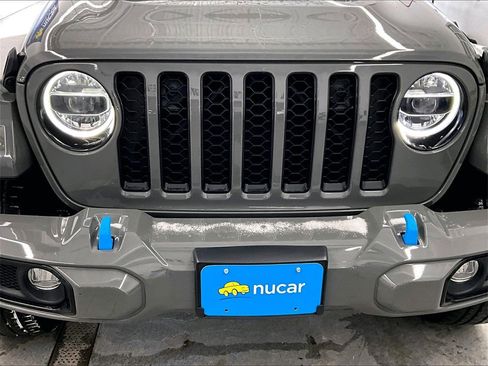 Used 2022 Jeep Wrangler Unlimited Sahara image 31