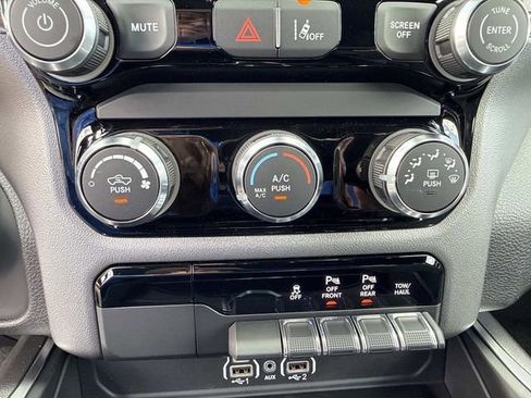 New 2026 RAM 1500 Big Horn AWD/4WD image 26