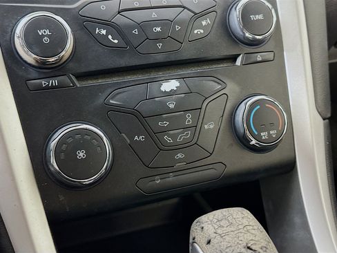 Used 2014 Ford Fusion SE image 21