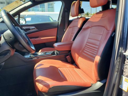 Used 2023 Kia Sportage SX image 22