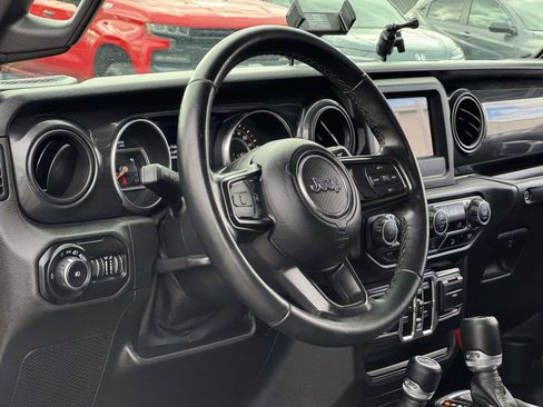 Used 2021 Jeep Wrangler Sport image 8