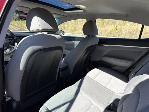 Used 2020 Hyundai Elantra Value Edition image 27