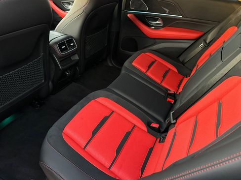 Certified 2022 Mercedes-Benz GLE 53 AMG 4MATIC image 11