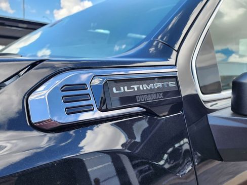New 2026 GMC Sierra 3500 Denali Ultimate AWD/4WD image 10