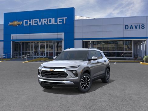 New 2026 Chevrolet TrailBlazer LT FWD image 8