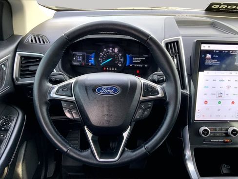 Certified 2023 Ford Edge Titanium AWD/4WD image 6