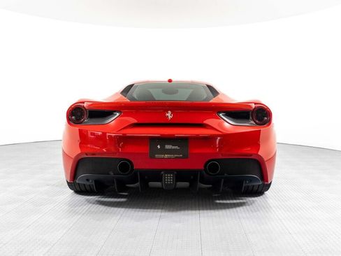 Used 2017 Ferrari 488 GTB RWD image 7