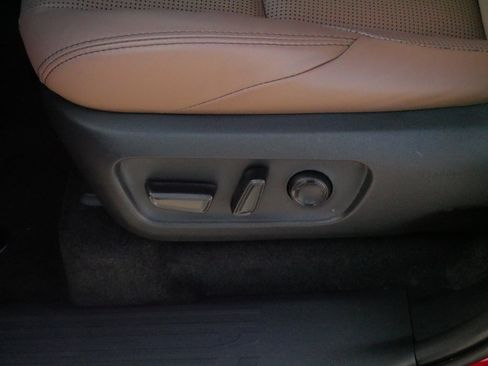 Certified 2026 Toyota 4Runner Limited image 20