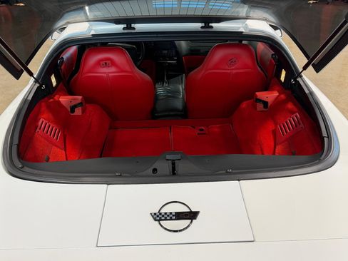 Used 1995 Chevrolet Corvette Coupe RWD image 18
