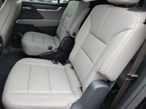 New 2026 GMC Acadia Elevation w/ Elevation Premium Package FWD image 15
