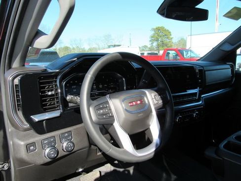 Used 2024 GMC Sierra 1500 Elevation image 13