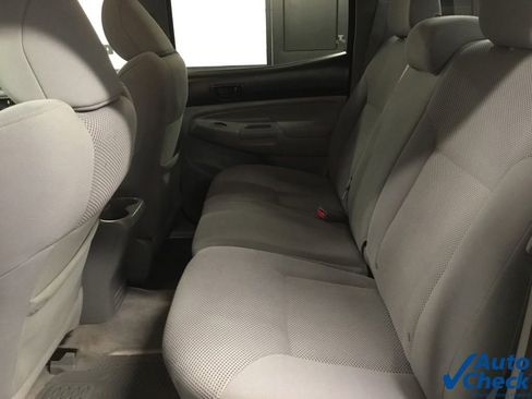 Used 2011 Toyota Tacoma 4x4 Double Cab w/ TRD Sport Pkg image 24