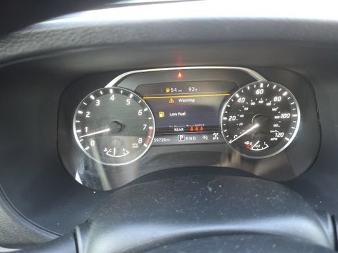 Used 2024 Nissan Frontier SV w/ SV Convenience Package AWD/4WD image 15