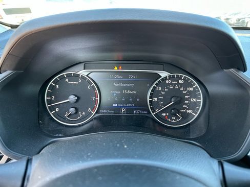 Used 2024 Nissan Altima 2.5 SV image 16