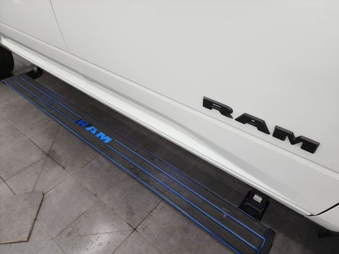 Used 2024 RAM 2500 Laramie w/ Night Edition image 26