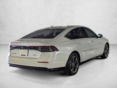 Used 2023 Honda Accord EX-L image 5