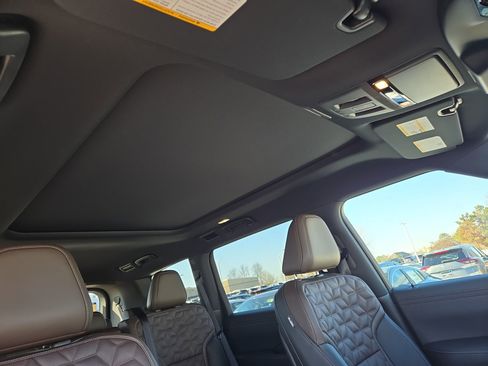 New 2026 Nissan Armada Platinum Reserve image 16