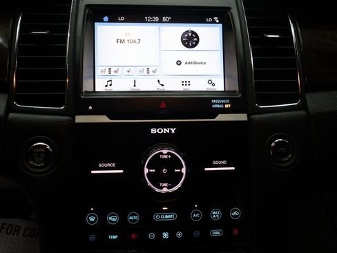 Used 2019 Ford Taurus Limited image 20