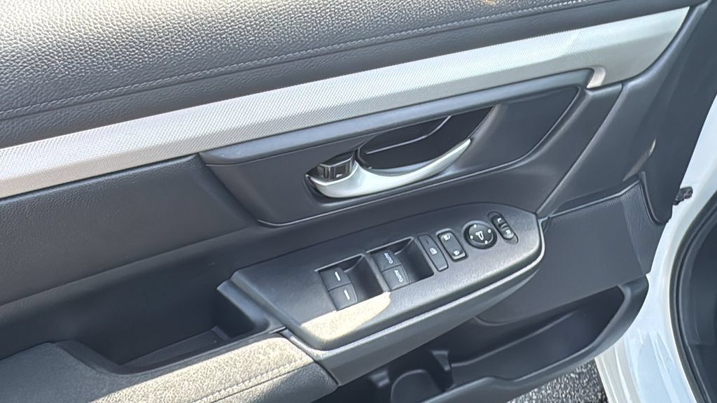 Used 2021 Honda CR-V Special Edition image 14